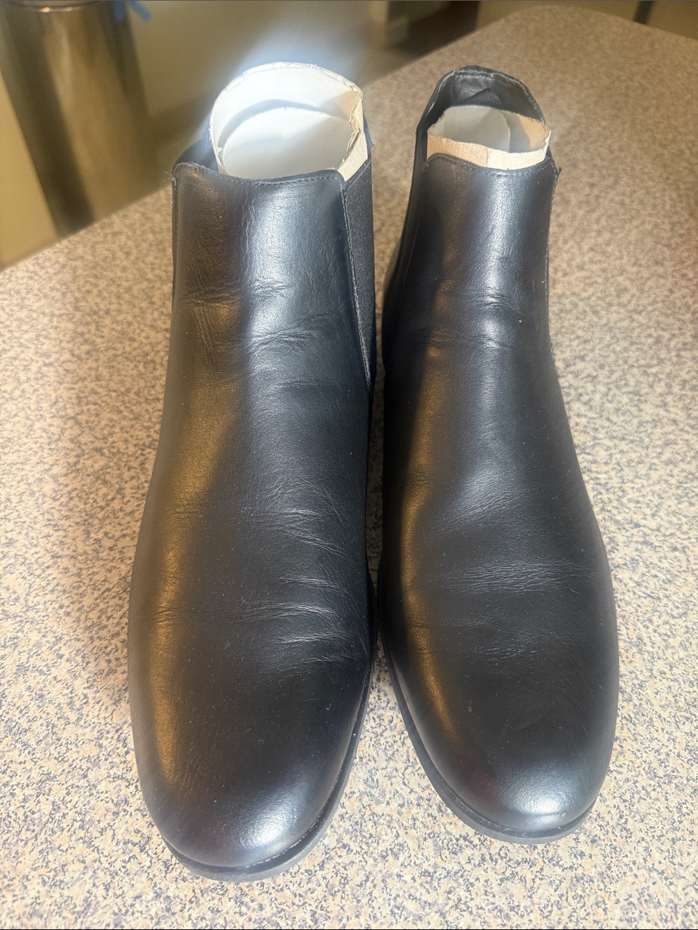 Zara Men’s Black Leather Chukka Boots